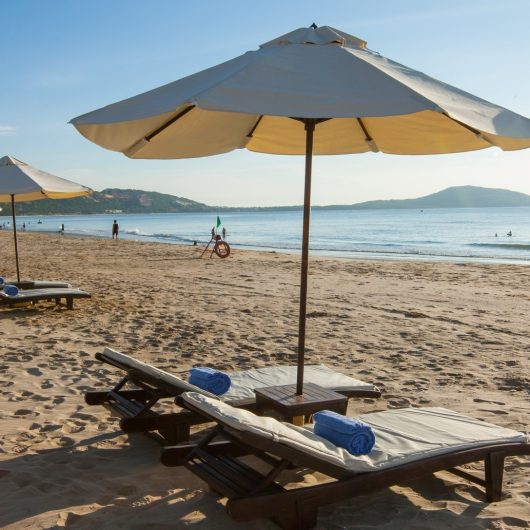 Pandanus Resort Mui Ne beach and chairs