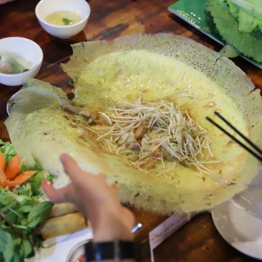 Vespa Tour Saigon - food
